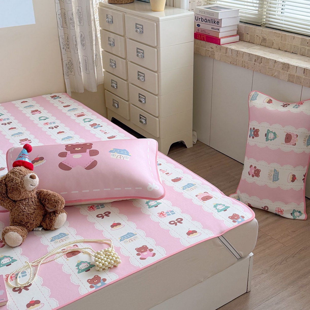 91家纺网 家纺一手货源 找家纺 美乐迪家纺 2026新款水光冰丝凉席夏被 粉条小熊