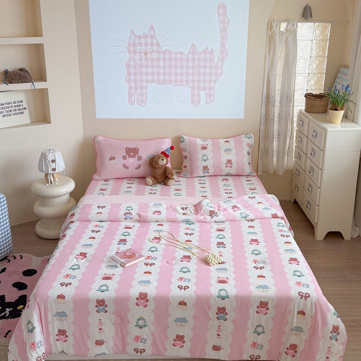 91家纺网 家纺一手货源 找家纺 美乐迪家纺 2026新款水光冰丝凉席夏被 粉条小熊