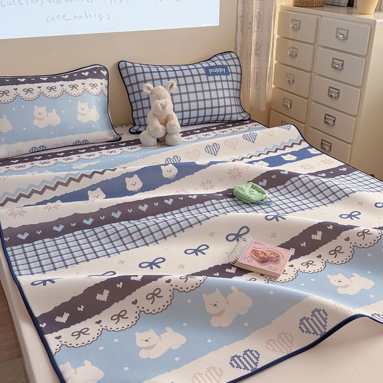 91家纺网 家纺一手货源 找家纺 美乐迪家纺 2026新款水光冰丝凉席夏被 蓝色费尔岛