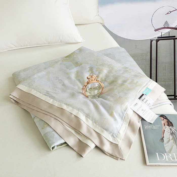 91家纺网 家纺一手货源 找家纺 薇玛仕 2026春夏新款100支兰精天丝数码印花可水洗蚕丝夏凉被空调被100蚕丝填充可过检测 伊芙琳 绿