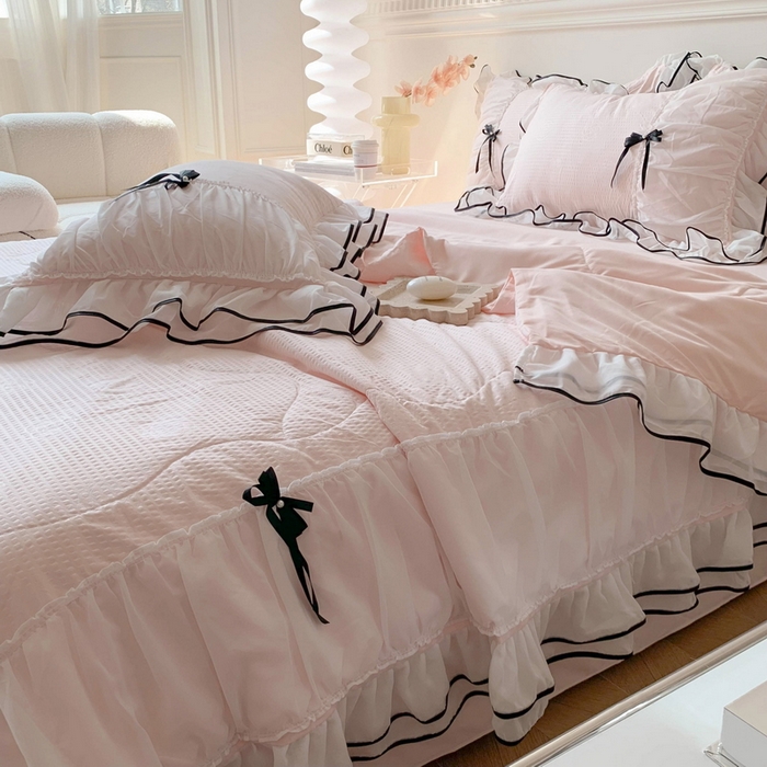 91家纺网 家纺一手货源 找家纺 吾欢心 2026新款小香风可可系列双层花边夏被四件套被子被芯 可可奶昔粉