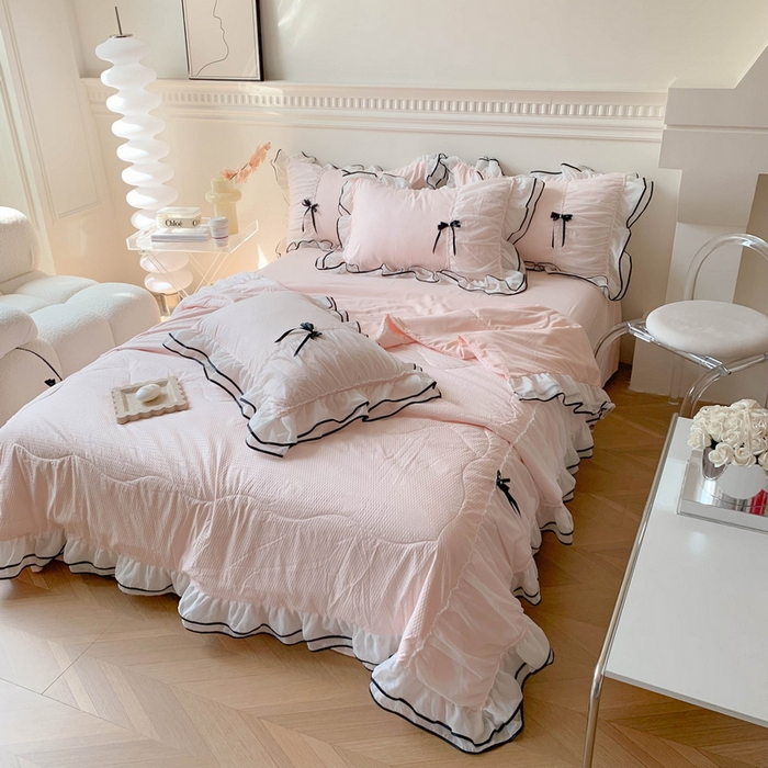 91家纺网 家纺一手货源 找家纺 吾欢心 2026新款小香风可可系列双层花边夏被四件套被子被芯 可可奶昔粉