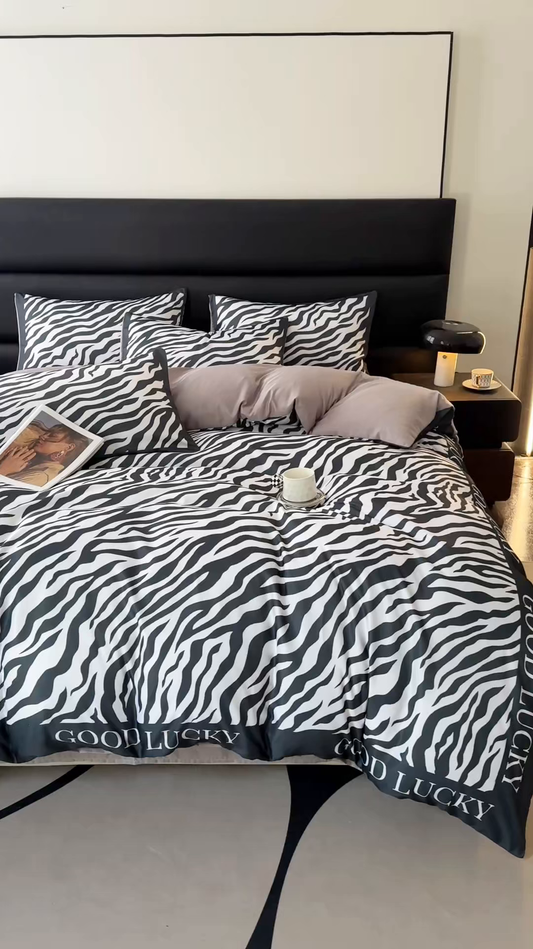 91家纺网 家纺一手货源 找家纺 （总）摩卡（乐趣） 2026新款豹纹水洗真丝款四件套