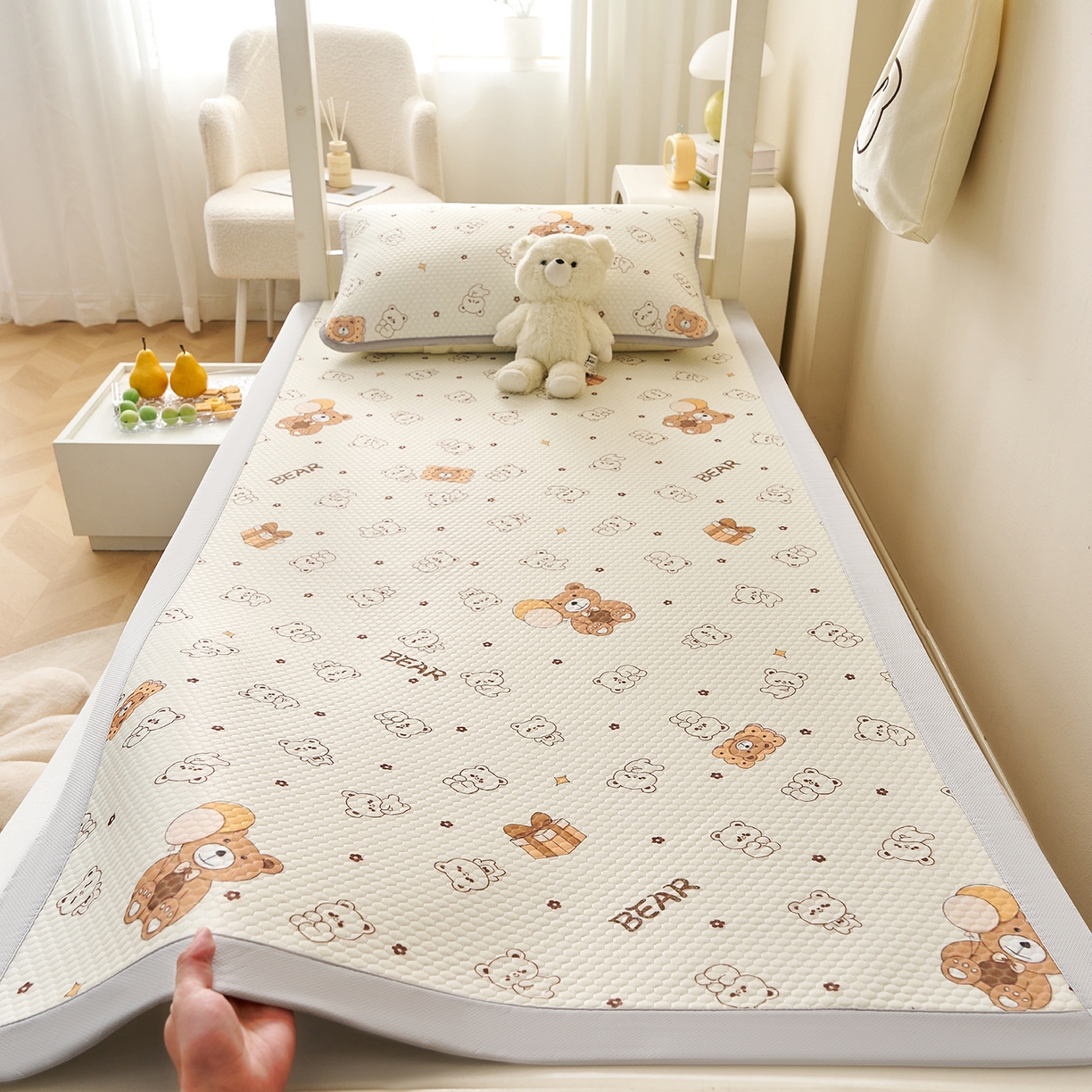 奇丝雅 2026新款夏季A类印花冰豆豆凉席三明治透气网冰丝凉席可机洗学生宿舍上下铺学生床 饼干熊