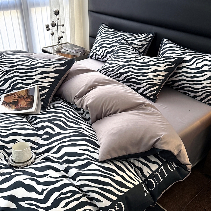 91家纺网 家纺一手货源 找家纺 摩卡（乐趣） 2026新款豹纹水洗真丝款四件套 斑马