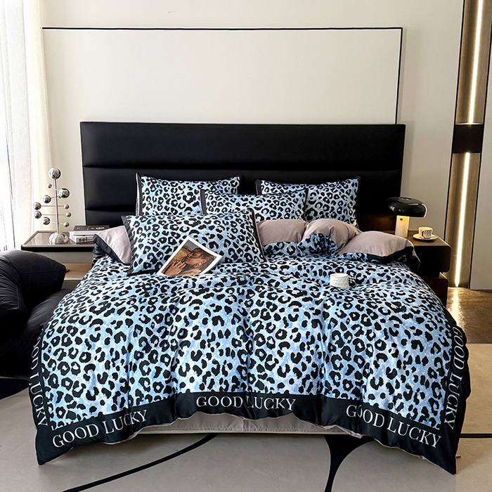 91家纺网 家纺一手货源 找家纺 摩卡（乐趣） 2026新款豹纹水洗真丝款四件套 豹纹-蓝