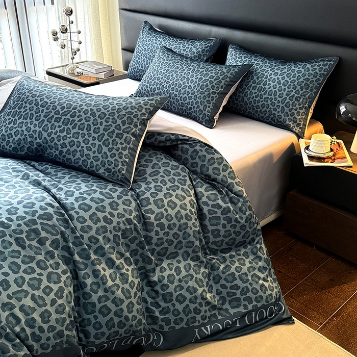 91家纺网 家纺一手货源 找家纺 摩卡（乐趣） 2026新款豹纹水洗真丝款四件套 豹纹-绿