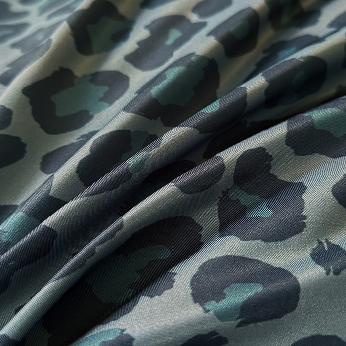 91家纺网 家纺一手货源 找家纺 摩卡（乐趣） 2026新款豹纹水洗真丝款四件套 豹纹-绿