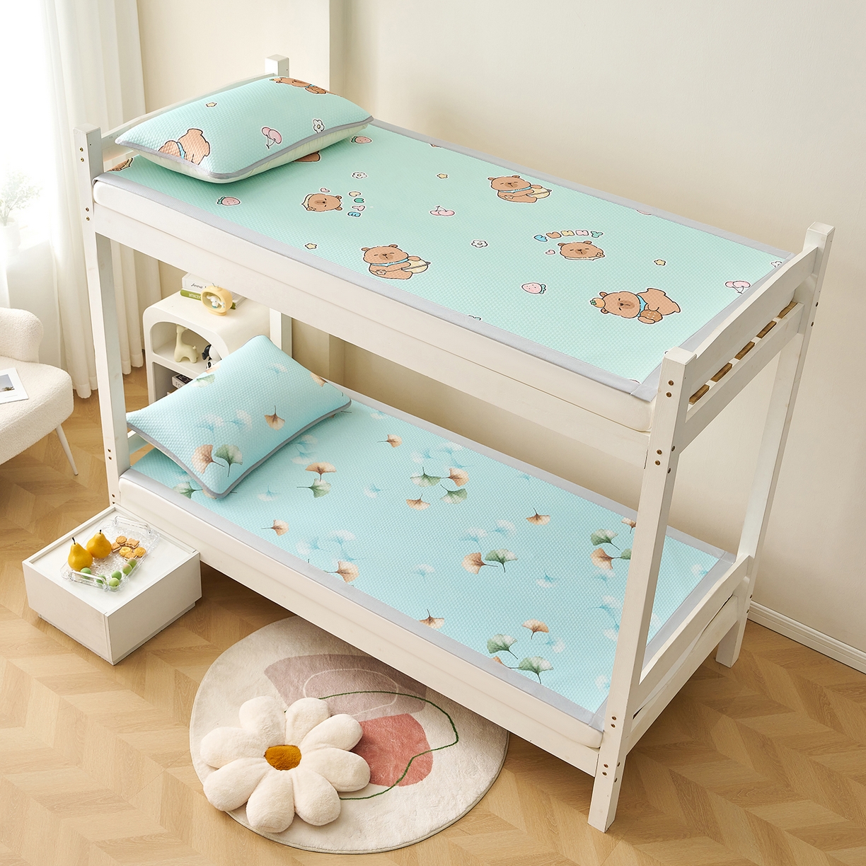 91家纺网 家纺一手货源 找家纺 奇丝雅 2026新款夏季A类印花冰豆豆凉席三明治透气网冰丝凉席可机洗学生宿舍上下铺学生床 叶语