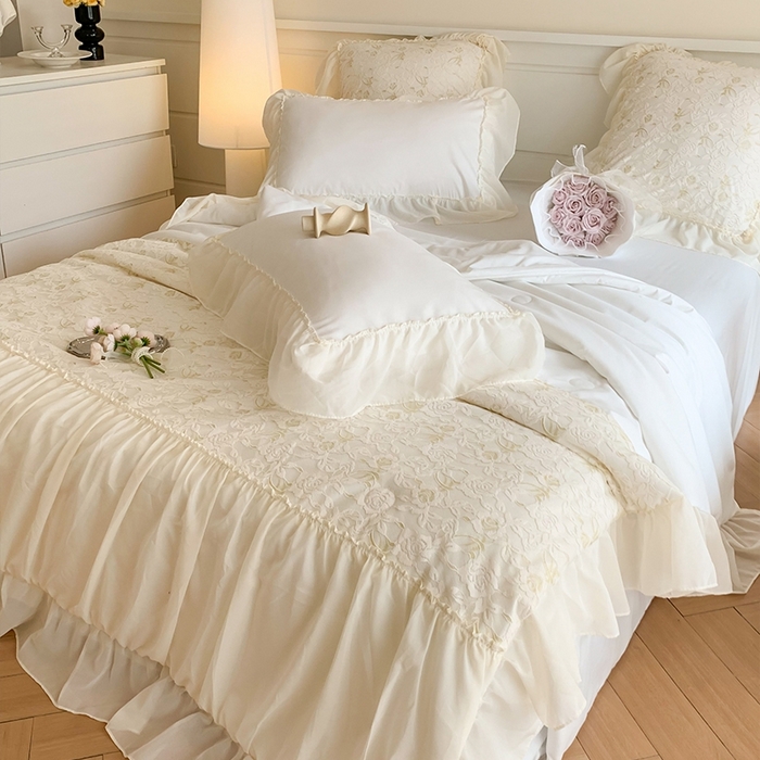 91家纺网 家纺一手货源 找家纺 吾欢心 2026新款A类赫琳娜夏被四件套 赫琳娜白