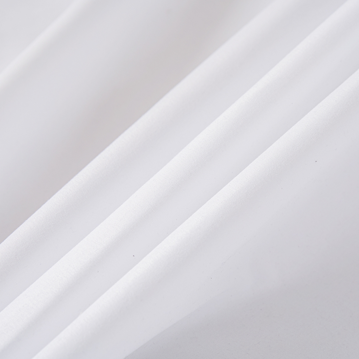 91家纺网 家纺一手货源 找家纺 衿成家纺 2026新款学生床纯色床垫保护套单床垫套床垫套单件 白色