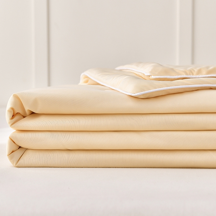 91家纺网 家纺一手货源 找家纺 永耀家纺 2026新款冷感冰激淋纯色凉感丝夏被空调被夏凉被 柠黄