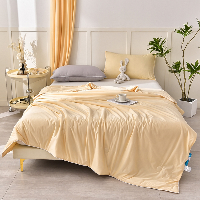 91家纺网 家纺一手货源 找家纺 永耀家纺 2026新款冷感冰激淋纯色凉感丝夏被空调被夏凉被 柠黄