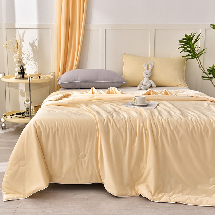 91家纺网 家纺一手货源 找家纺 永耀家纺 2026新款冷感冰激淋纯色凉感丝夏被空调被夏凉被 柠黄