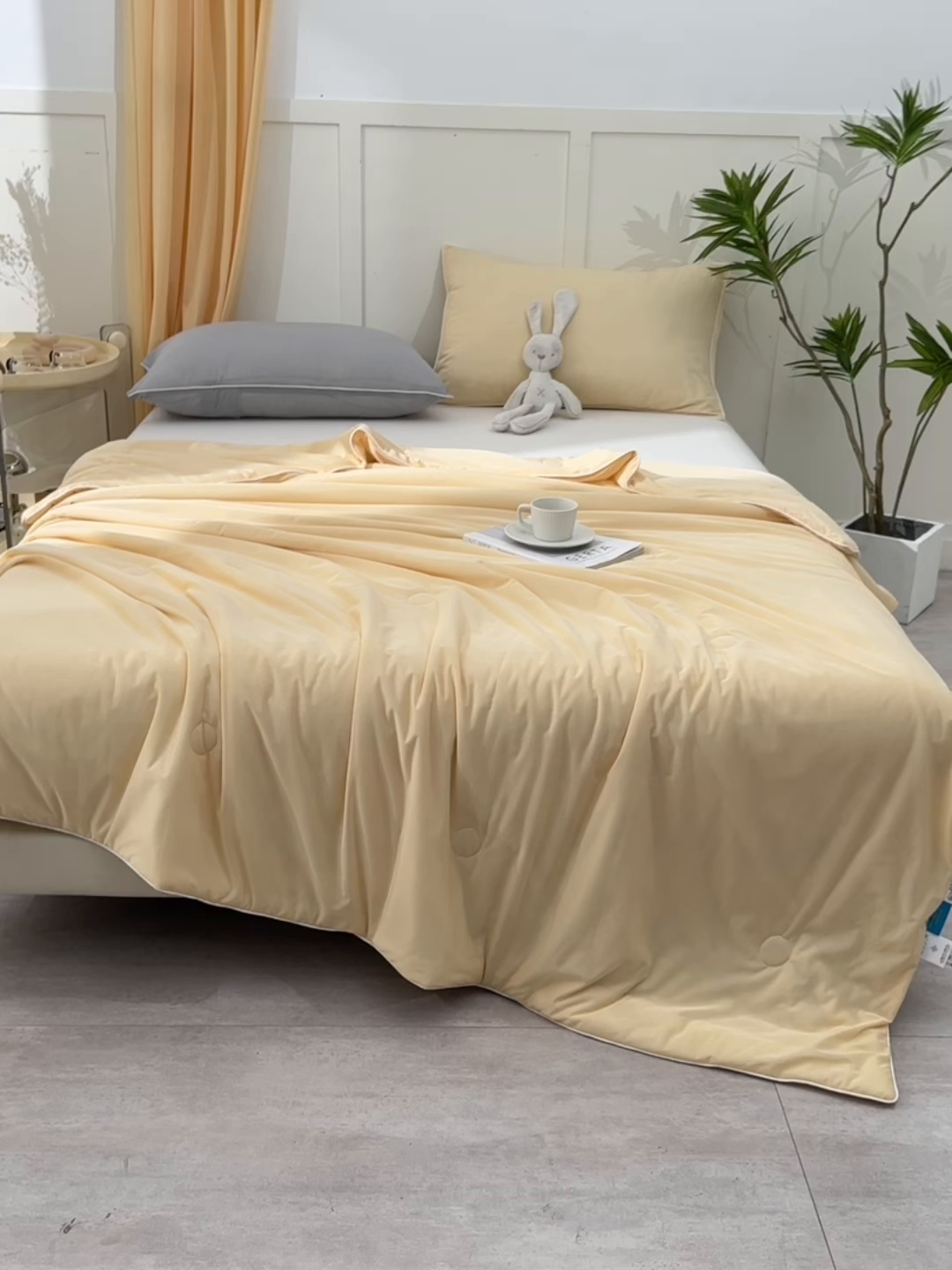 91家纺网 家纺一手货源 找家纺 永耀家纺 2026新款冷感冰激淋纯色凉感丝夏被空调被夏凉被 柠黄