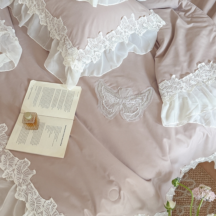 91家纺网 家纺一手货源 找家纺 吾欢心 2026新款糯小棉蝶恋花床盖款夏被四件套 咖