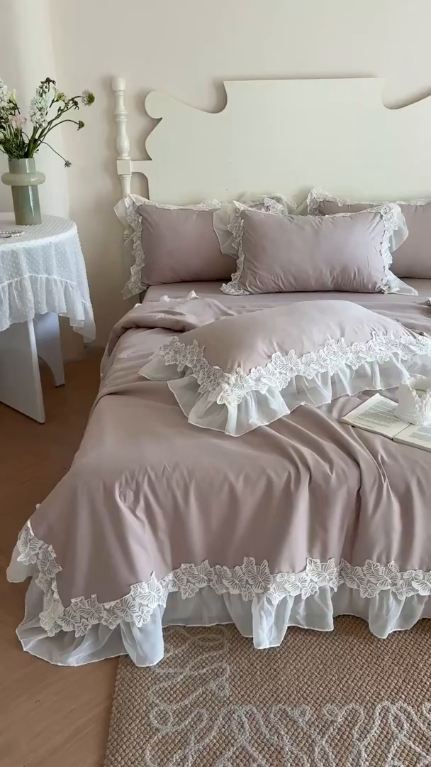 91家纺网 家纺一手货源 找家纺 吾欢心 2026新款糯小棉蝶恋花床盖款夏被四件套 咖