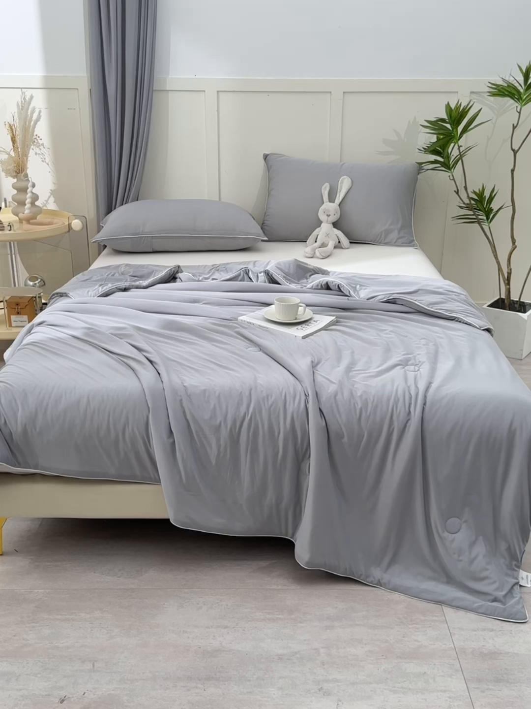 91家纺网 家纺一手货源 找家纺 永耀家纺 2026新款冷感冰激淋纯色凉感丝夏被空调被夏凉被 暖灰