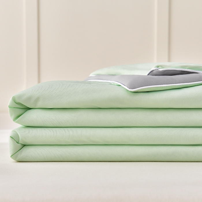 91家纺网 家纺一手货源 找家纺 永耀家纺 2026新款冷感冰激淋纯色凉感丝夏被空调被夏凉被 水绿