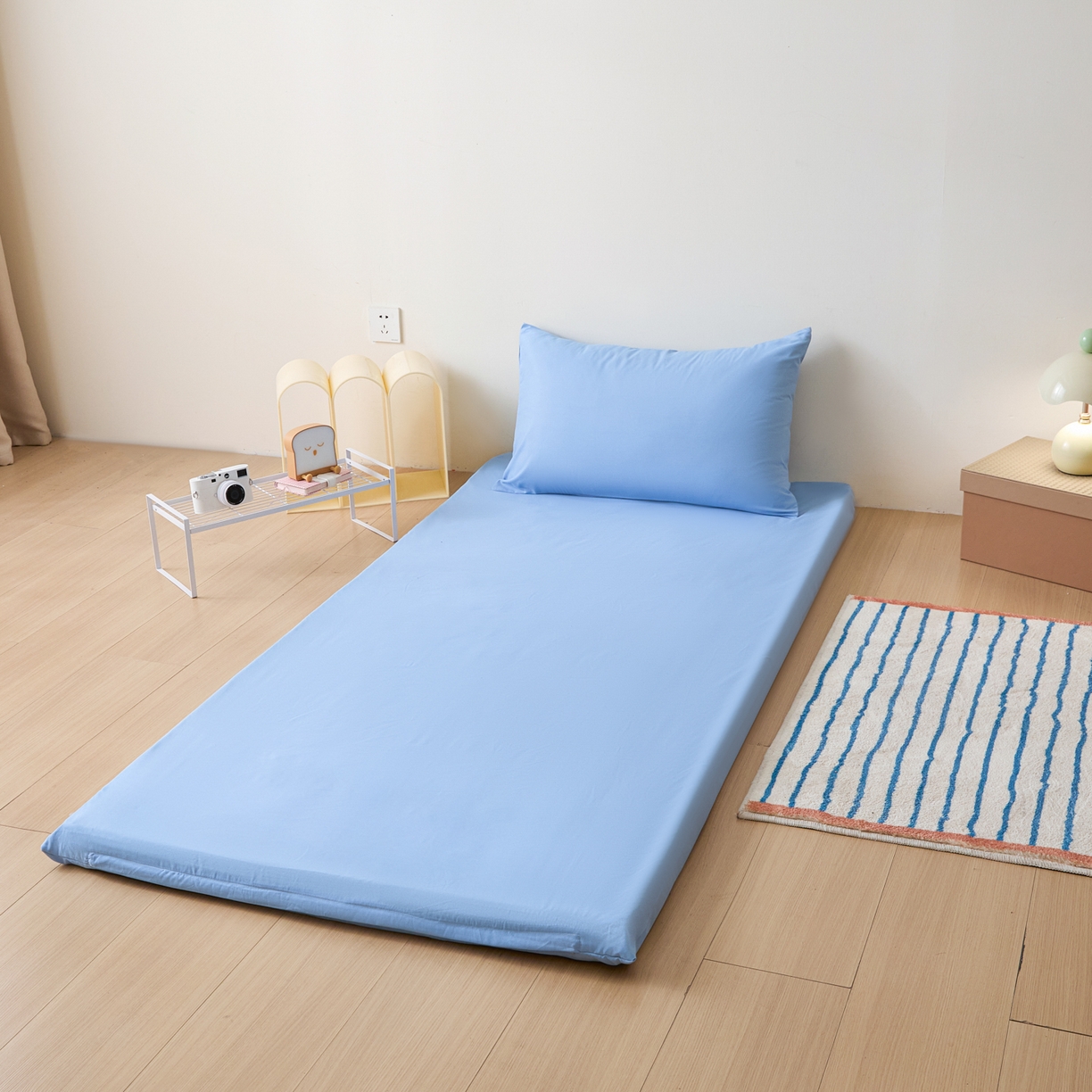 91家纺网 家纺一手货源 找家纺 衿成家纺 2026新款学生床纯色床垫保护套单床垫套床垫套单件 蓝色