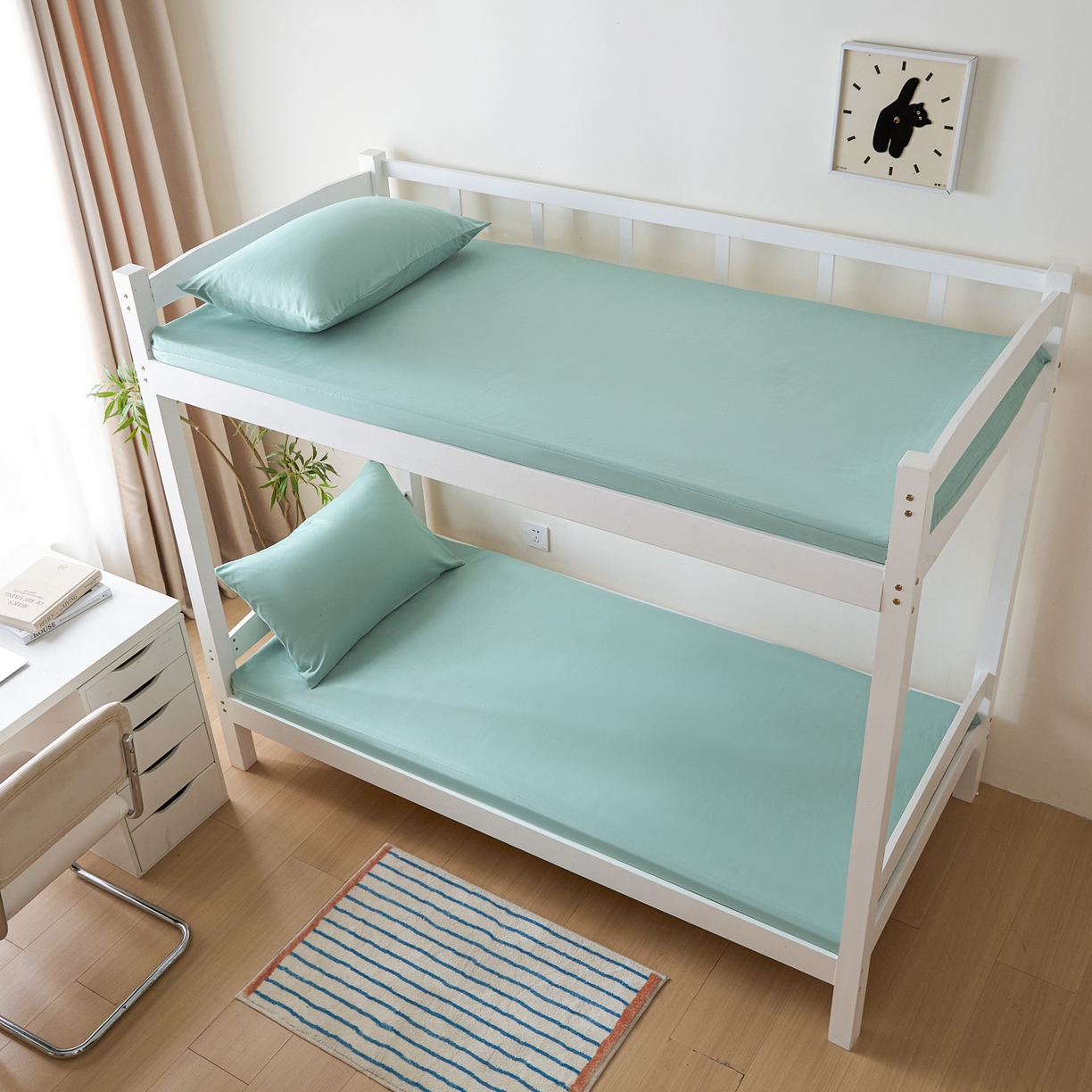 91家纺网 家纺一手货源 找家纺 衿成家纺 2026新款学生床纯色床垫保护套单床垫套床垫套单件 墨绿