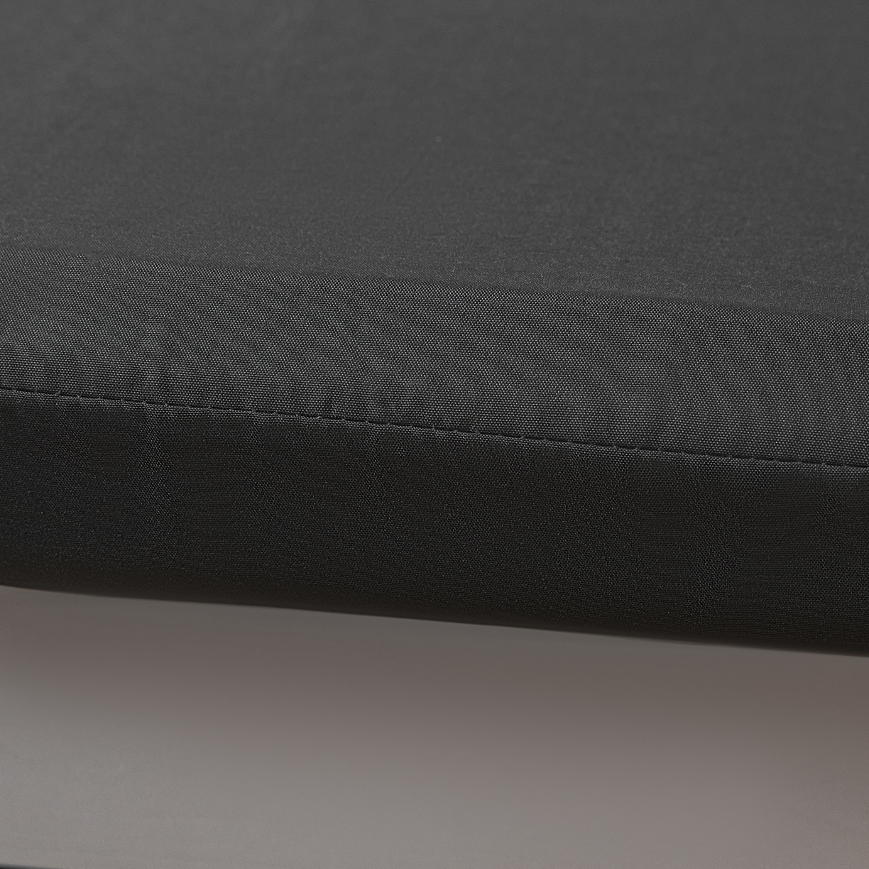 91家纺网 家纺一手货源 找家纺 衿成家纺 2026新款学生床纯色床垫保护套单床垫套床垫套单件 深灰