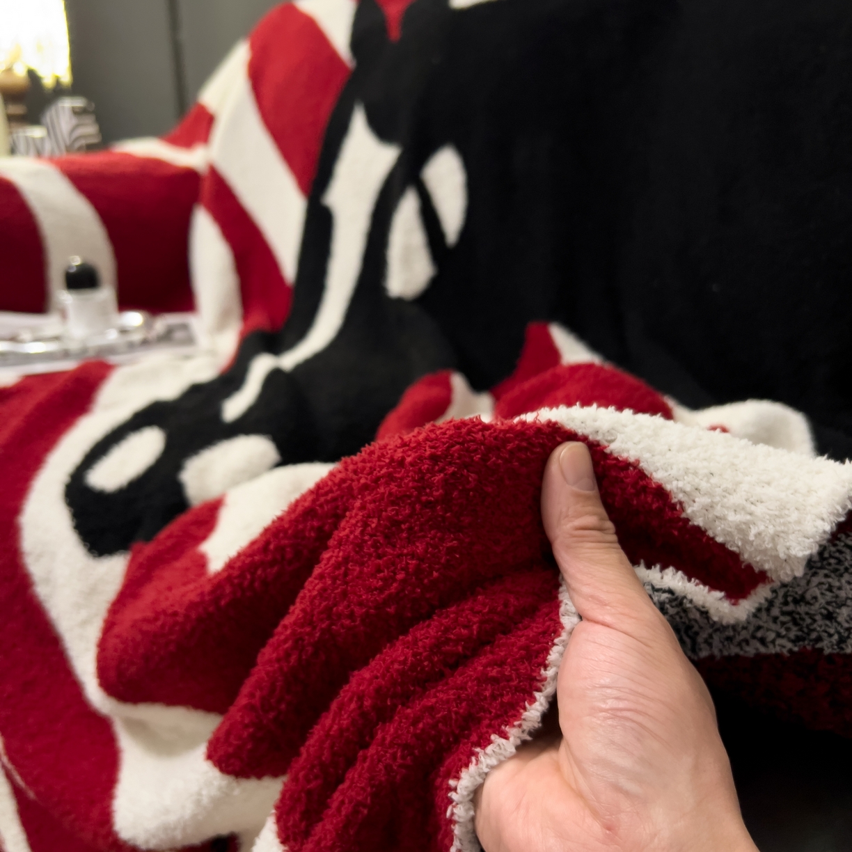 91家纺网 家纺一手货源 找家纺 安莱生活 2026新款针织绒毯毛毯毯子 黑马