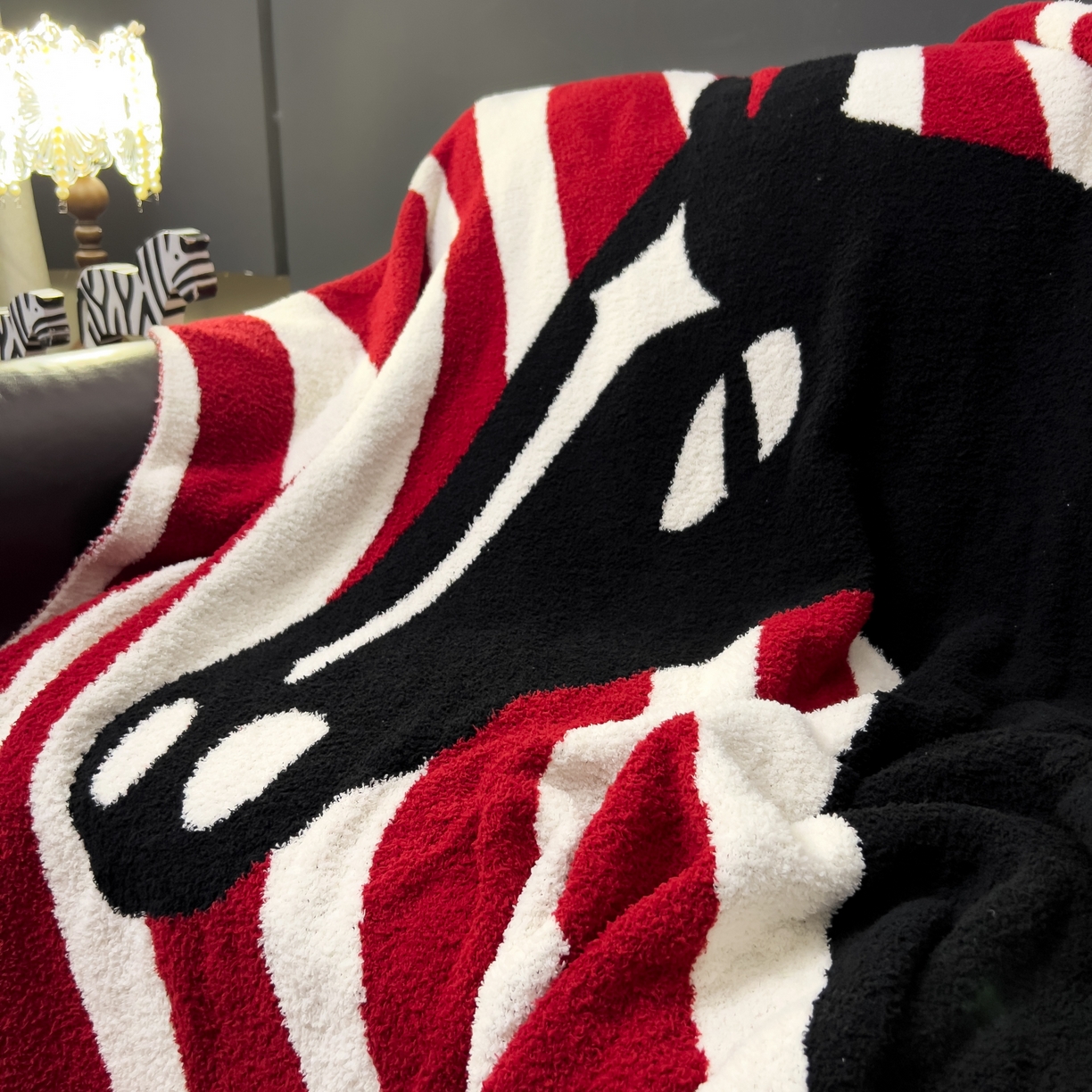 91家纺网 家纺一手货源 找家纺 安莱生活 2026新款针织绒毯毛毯毯子 黑马