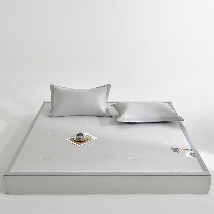 91家纺网 家纺一手货源 找家纺 小牛席业 2026新款【实拍风格】双PE高凉感-迪恩玫瑰提花冰丝席凉席竹席藤席冰藤席乳胶席豆豆席 香槟