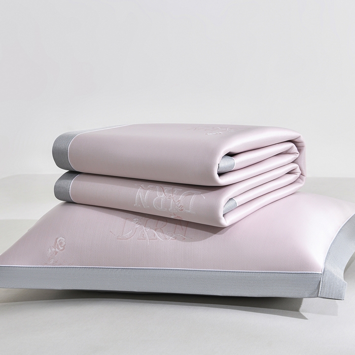 91家纺网 家纺一手货源 找家纺 小牛席业 2026新款【实拍风格】双PE高凉感-迪恩玫瑰提花冰丝席凉席竹席藤席冰藤席乳胶席豆豆席 粉色