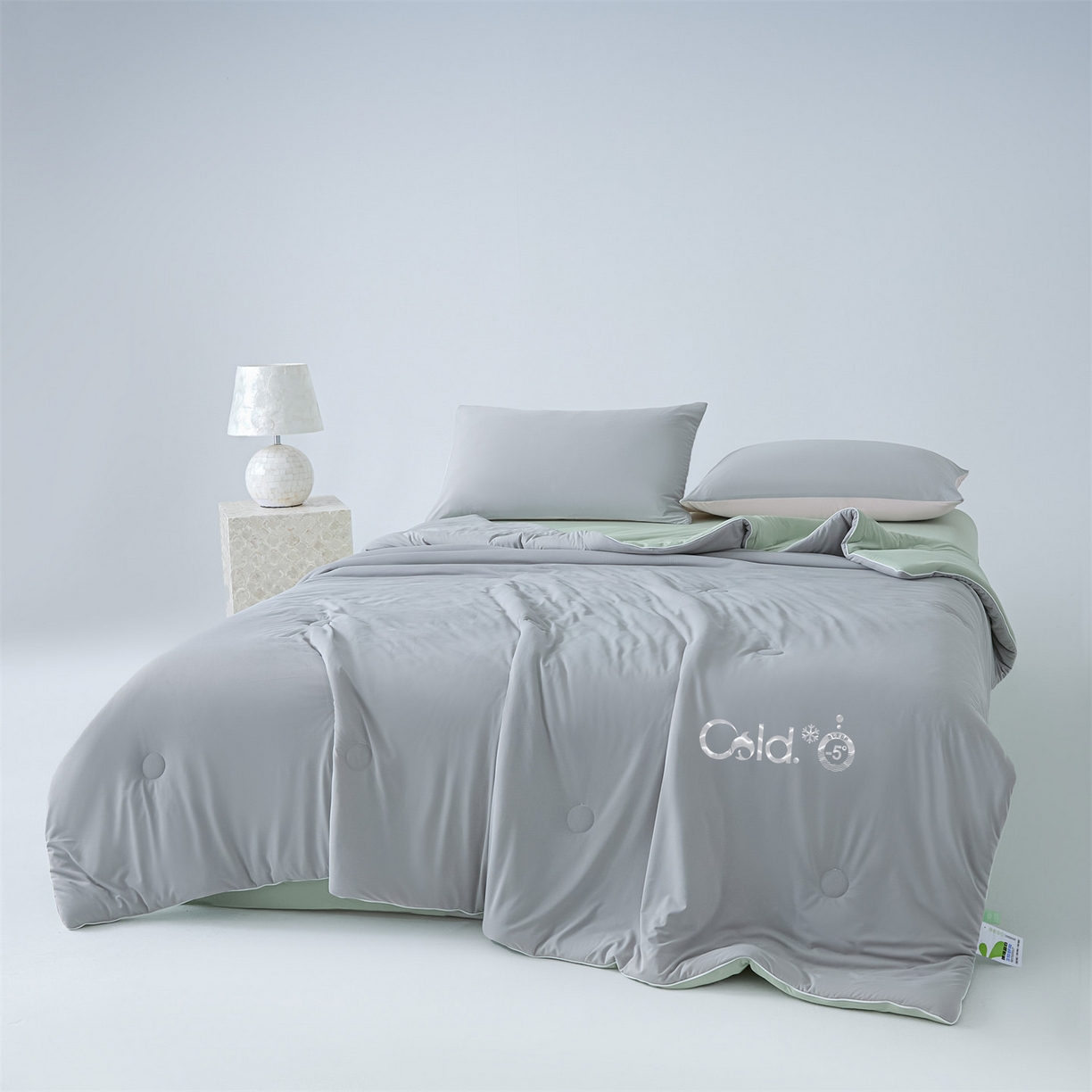 91家纺网 家纺一手货源 找家纺 永耀家纺 2026新款纯色双拼凉感丝大豆夏被夏凉被空调被 凉感-灰绿