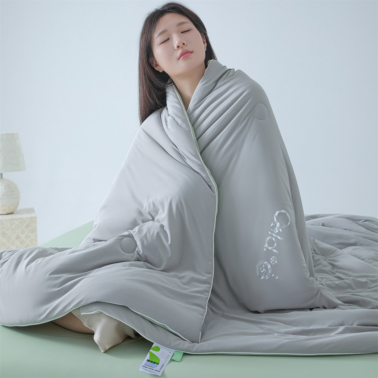 91家纺网 家纺一手货源 找家纺 永耀家纺 2026新款纯色双拼凉感丝大豆夏被夏凉被空调被 凉感-灰绿