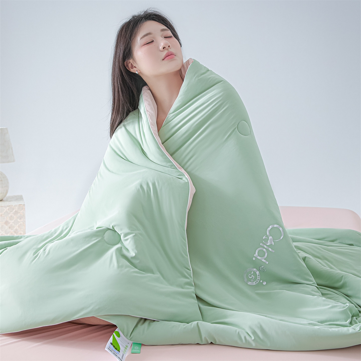 91家纺网 家纺一手货源 找家纺 永耀家纺 2026新款纯色双拼凉感丝大豆夏被夏凉被空调被 凉感-绿粉