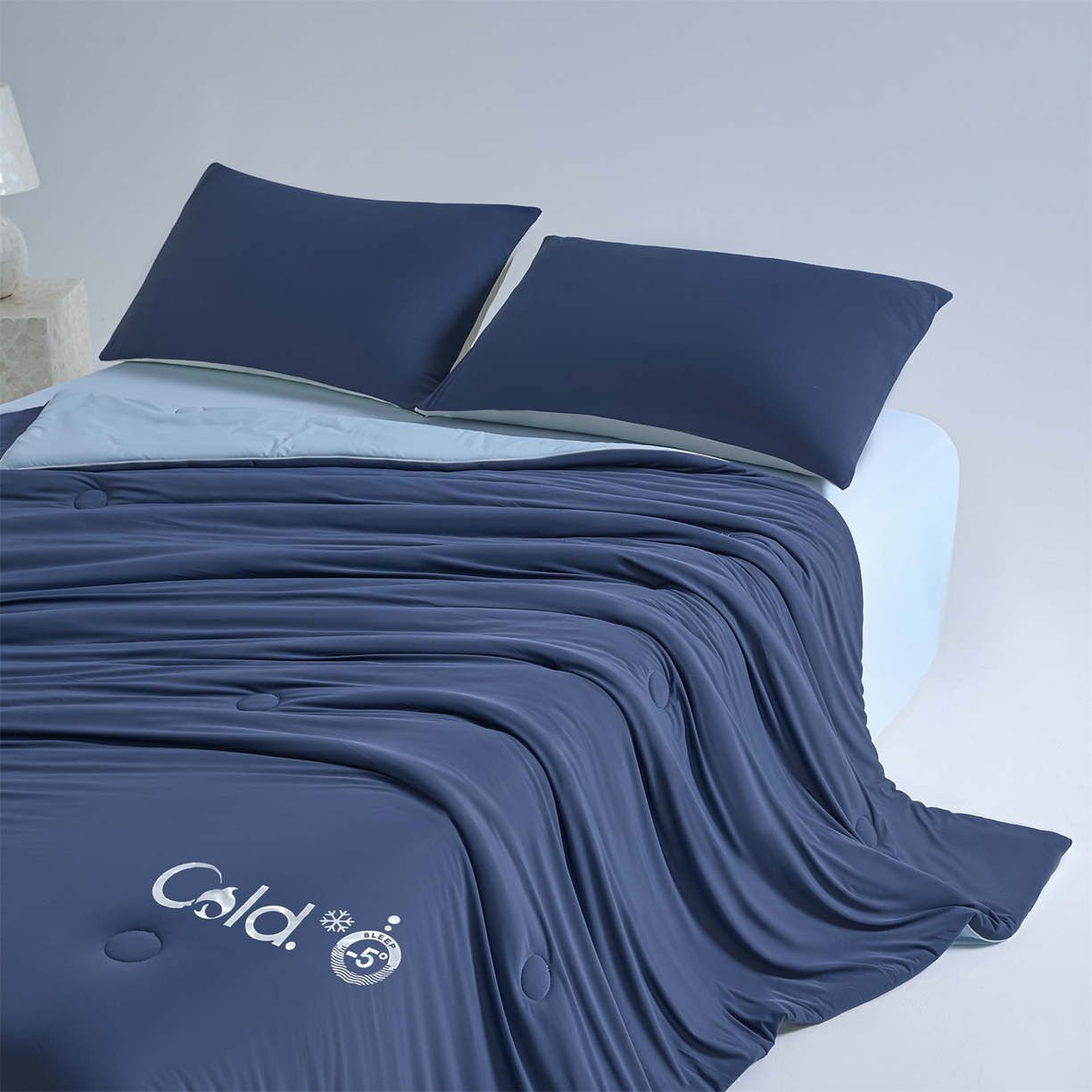 91家纺网 家纺一手货源 找家纺 永耀家纺 2026新款纯色双拼凉感丝大豆夏被夏凉被空调被 凉感-蔚蓝