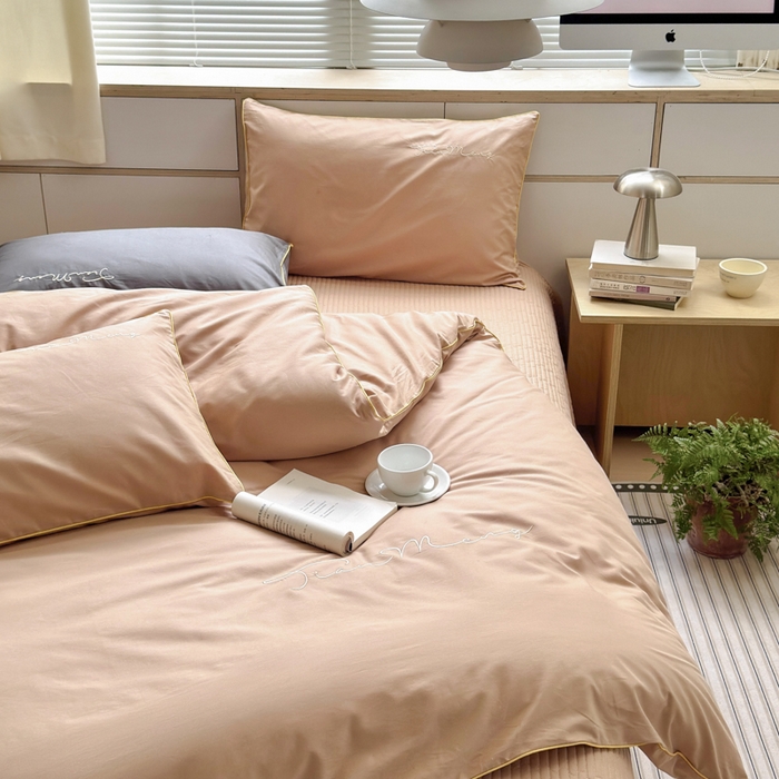 91家纺网 家纺一手货源 找家纺 Sweet dreams甜梦 2026新款全棉纯棉刺绣嵌绳床盖四件套 贝壳粉