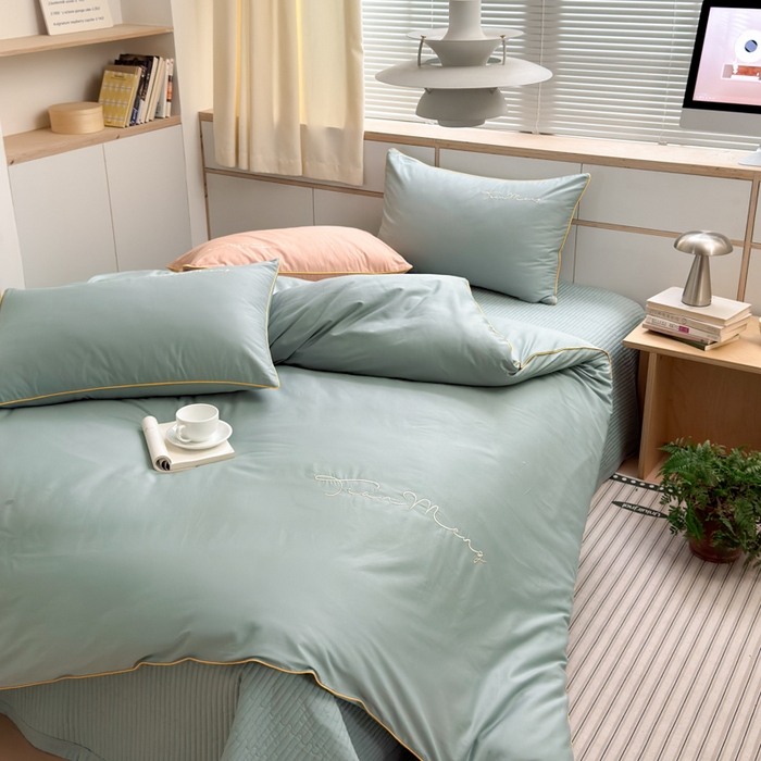 91家纺网 家纺一手货源 找家纺 Sweet dreams甜梦 2026新款全棉纯棉刺绣嵌绳床盖四件套 莫兰迪