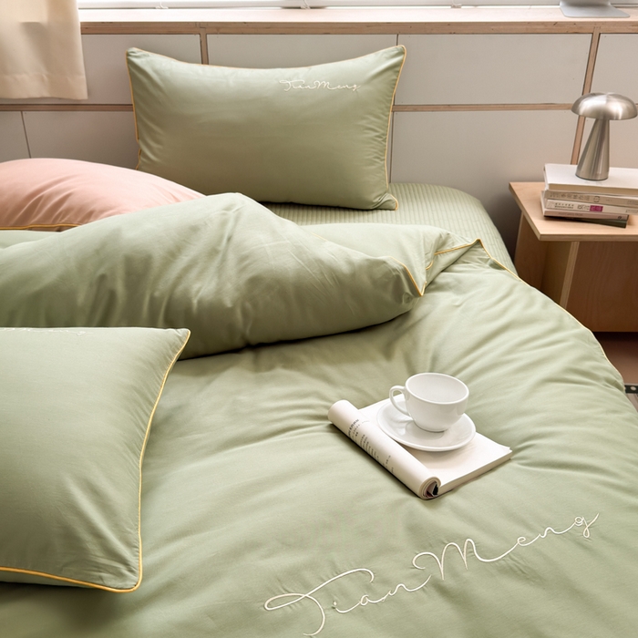 91家纺网 家纺一手货源 找家纺 Sweet dreams甜梦 2026新款全棉纯棉刺绣嵌绳床盖四件套 豆蔻绿