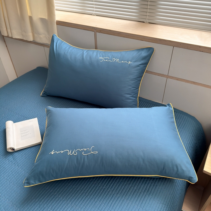 91家纺网 家纺一手货源 找家纺 Sweet dreams甜梦 2026新款全棉纯棉刺绣嵌绳床盖四件套 景泰蓝