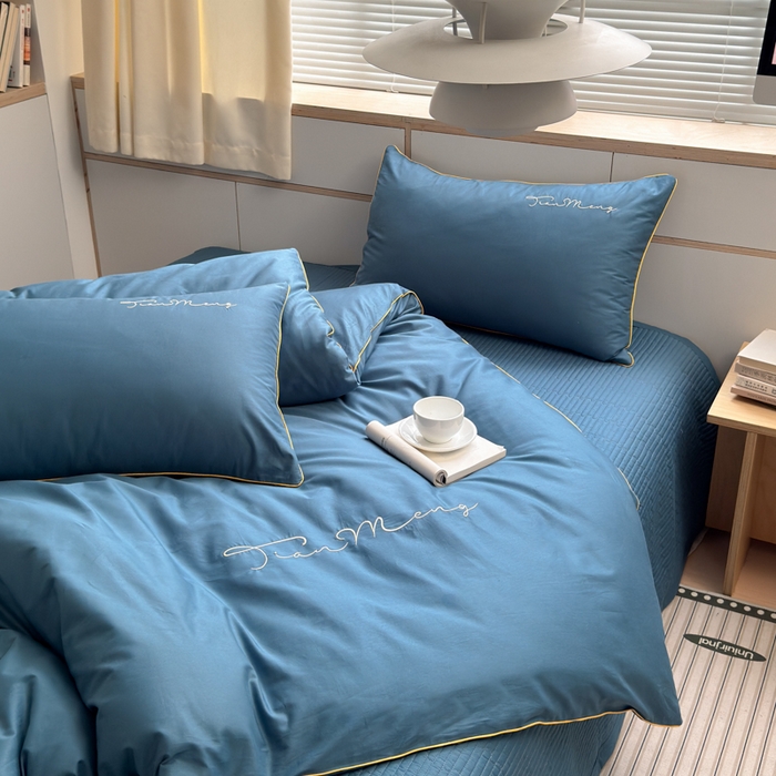 91家纺网 家纺一手货源 找家纺 Sweet dreams甜梦 2026新款全棉纯棉刺绣嵌绳床盖四件套 景泰蓝