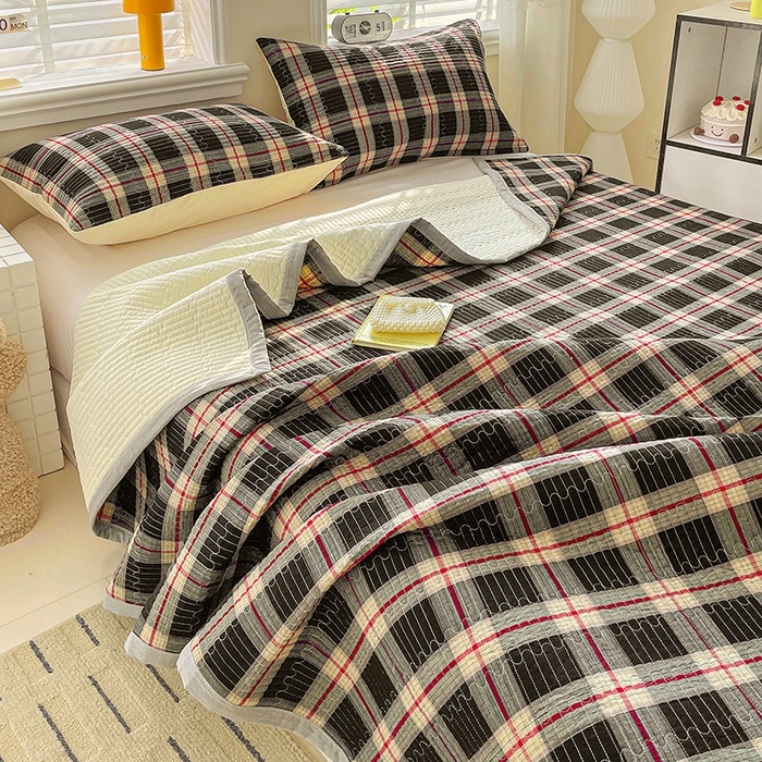 91家纺网 家纺一手货源 找家纺 梦精灵家纺 2026新款全棉纯棉色织水洗棉四件套绗缝夹棉床盖防滑床单四季通用米单人学生宿舍 木槿黑