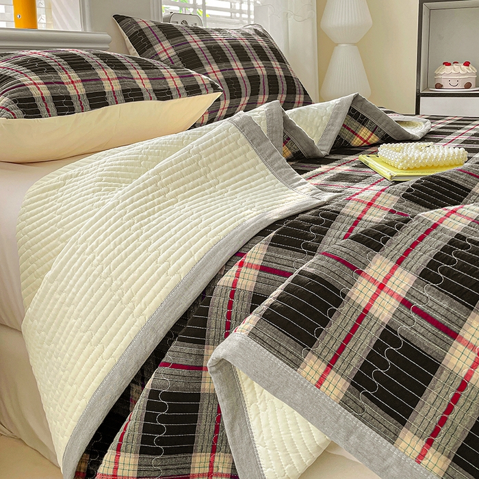 91家纺网 家纺一手货源 找家纺 梦精灵家纺 2026新款全棉纯棉色织水洗棉四件套绗缝夹棉床盖防滑床单四季通用米单人学生宿舍 木槿黑