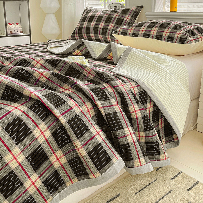 91家纺网 家纺一手货源 找家纺 梦精灵家纺 2026新款全棉纯棉色织水洗棉四件套绗缝夹棉床盖防滑床单四季通用米单人学生宿舍 木槿黑