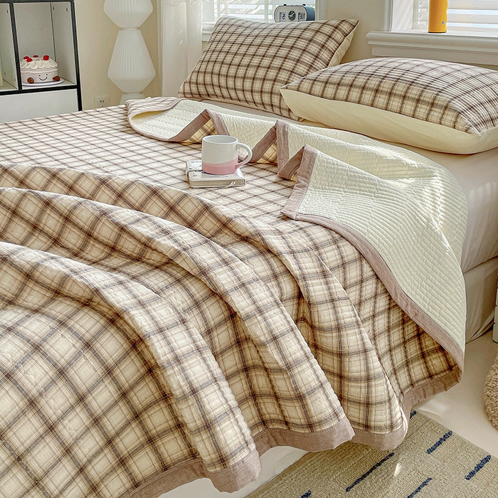 91家纺网 家纺一手货源 找家纺 梦精灵家纺 2026新款全棉纯棉色织水洗棉四件套绗缝夹棉床盖防滑床单四季通用米单人学生宿舍 米兰米