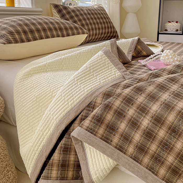 91家纺网 家纺一手货源 找家纺 梦精灵家纺 2026新款全棉纯棉色织水洗棉四件套绗缝夹棉床盖防滑床单四季通用米单人学生宿舍 米兰咖