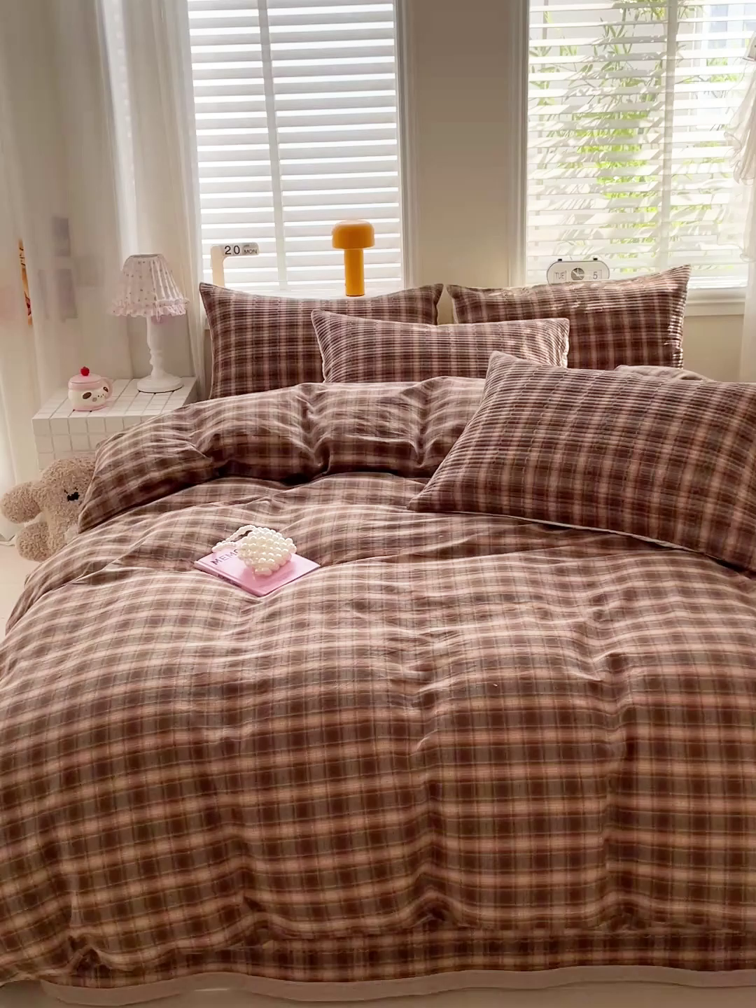 91家纺网 家纺一手货源 找家纺 梦精灵家纺 2026新款全棉纯棉色织水洗棉四件套绗缝夹棉床盖防滑床单四季通用米单人学生宿舍 米兰咖