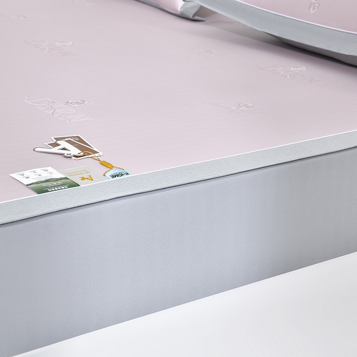 91家纺网 家纺一手货源 找家纺 小牛席业 2026新款【实拍风格】双PE高凉感-迪恩玫瑰提花冰丝席（床笠款）凉席竹席藤席冰藤席乳胶席豆豆席 粉色