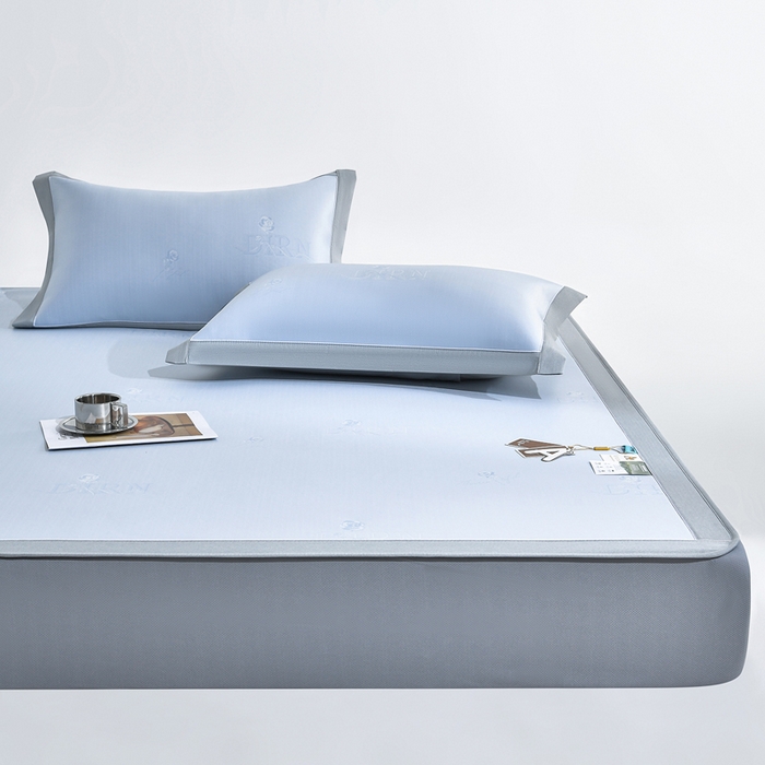 91家纺网 家纺一手货源 找家纺 小牛席业 2026新款【实拍风格】双PE高凉感-迪恩玫瑰提花冰丝席（床笠款）凉席竹席藤席冰藤席乳胶席豆豆席 蓝色