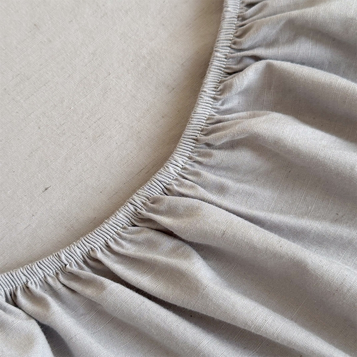 91家纺网 家纺一手货源 找家纺 桃子家居 2026新款A类纯棉水洗原生态棉麻纯色织标简约无印单品床单床笠系列 棉麻单品-清灰
