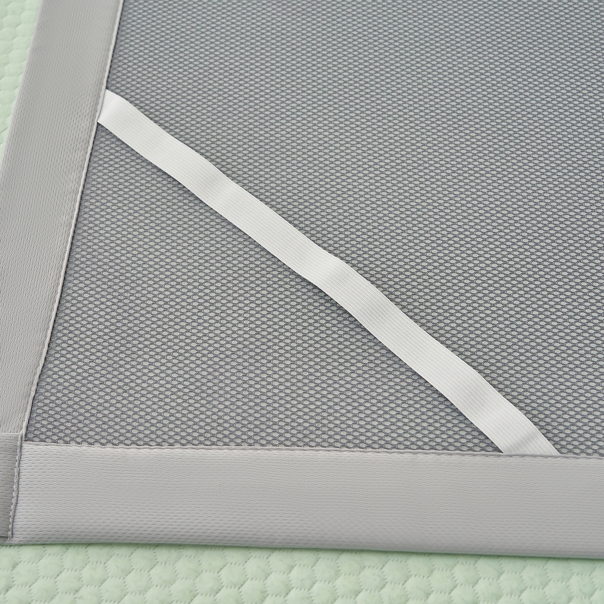 91家纺网 家纺一手货源 找家纺 奇丝雅 2026新款A类印花冰豆豆凉席三明治透气网冰丝凉席家用双人冰丝席床单可机洗大床图 大床款-熊猫家园