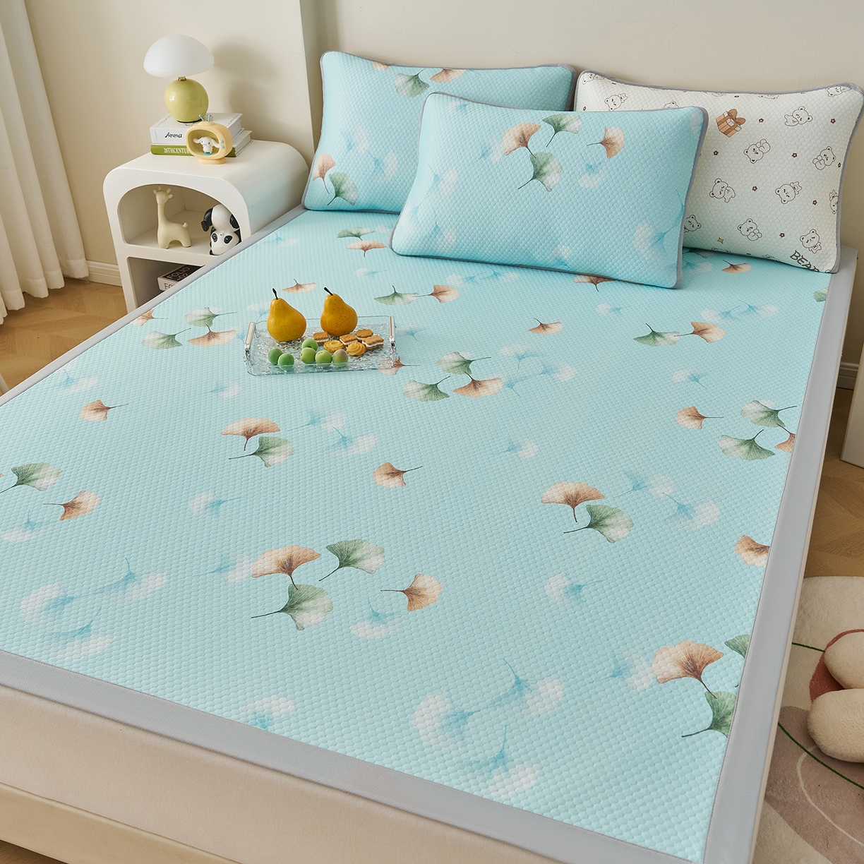 91家纺网 家纺一手货源 找家纺 奇丝雅 2026新款A类印花冰豆豆凉席三明治透气网冰丝凉席家用双人冰丝席床单可机洗大床图 大床款-叶语